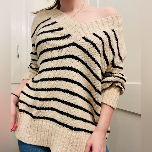 ZARA Comfy Striped Knit Korean Style Layering Oversized V-neck Sweater - Small - Picture 5 of 9